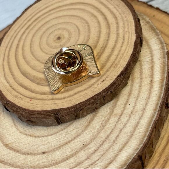 Bulbasaur Enamel Pin/ Brooch Lapel - Picture 6 of 6